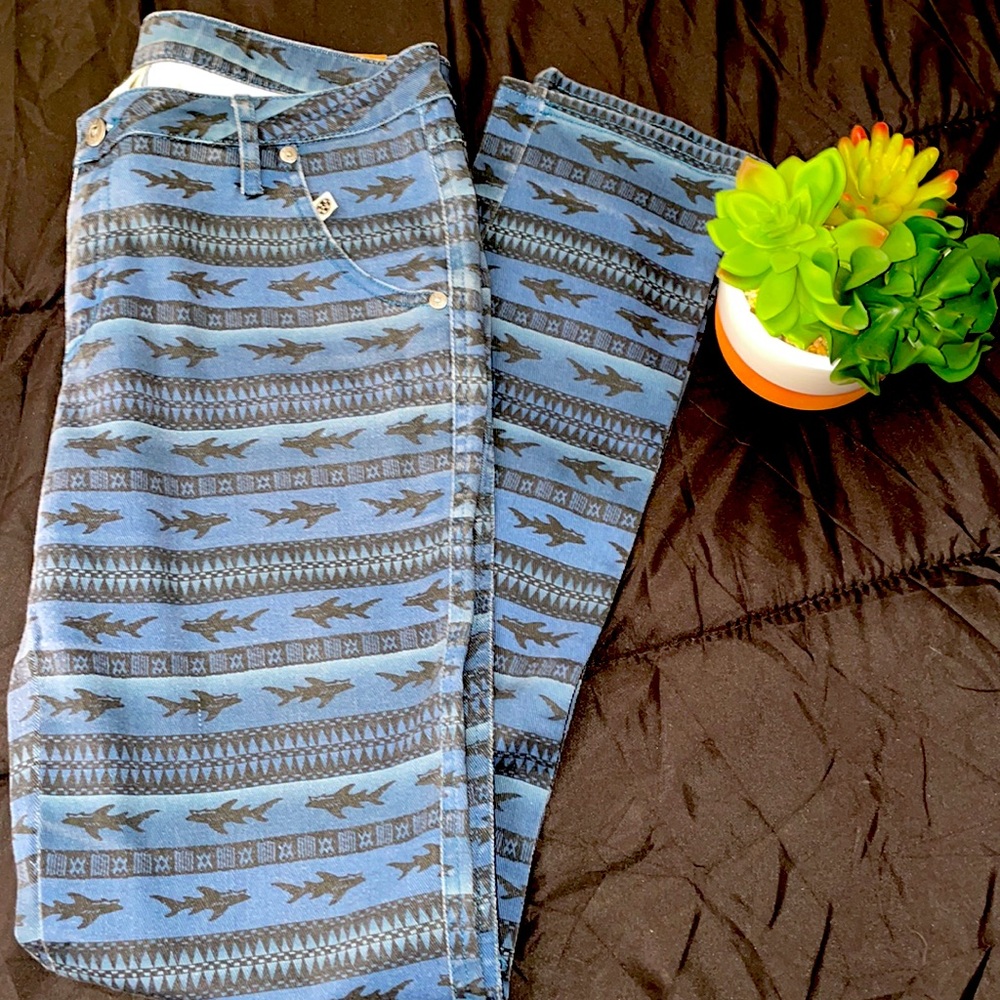 Maui & Sons Shark Print Jeans